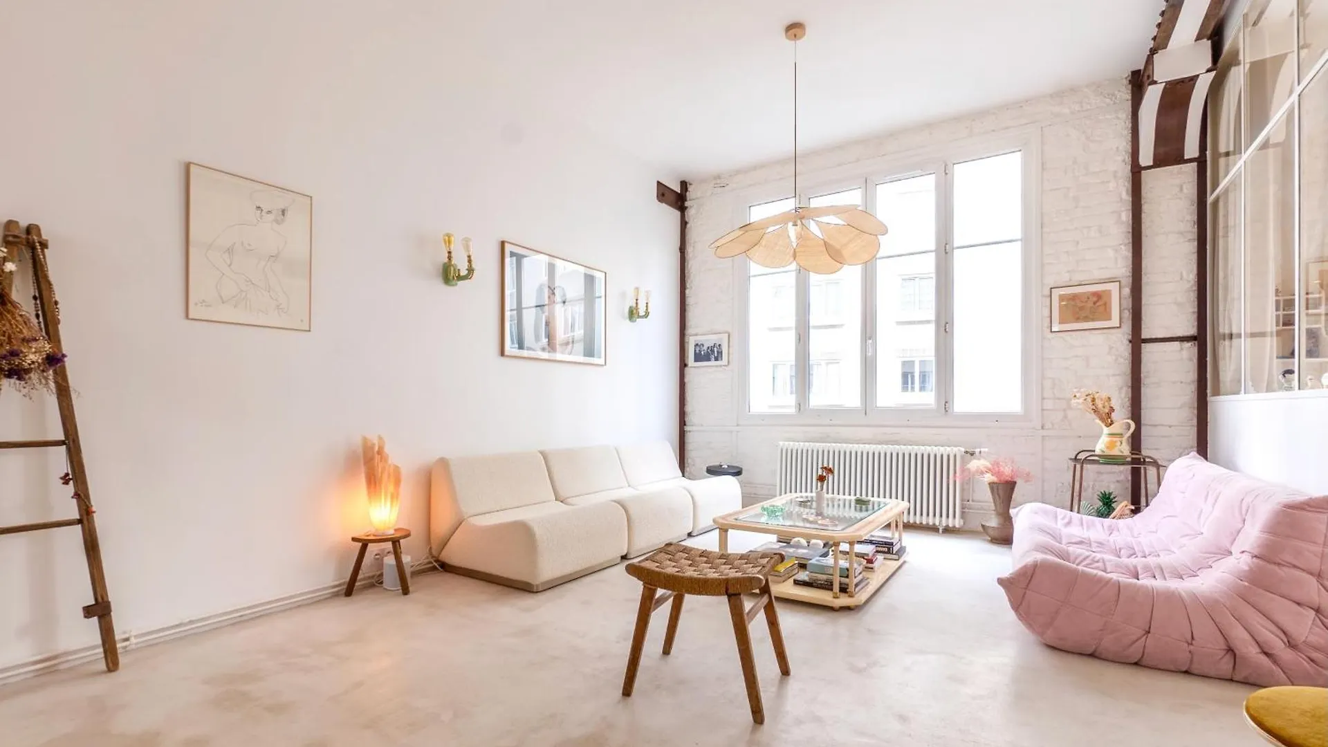 Luxurious Loft In The Heart Of Belleville Apartment *